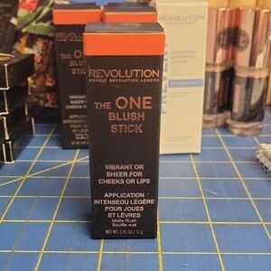 Revolution The One Blush Stick 12g New Matte Rush Souffle Mat